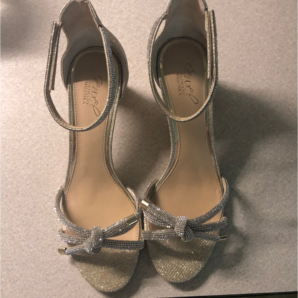 Jewel Badgley Mischka Glittering Gold Heels
